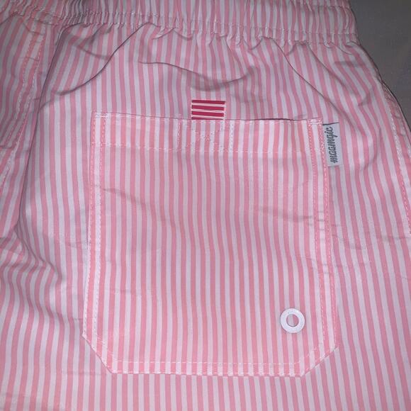 Maamgic Men’s Swim Trunks. Pink White. Small - Picture 9 of 11